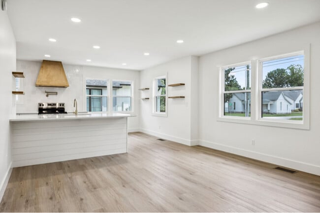 property at 1332 Columbia Ave