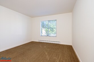 555 S 10th St in San Jose, CA - Building Photo - Building Photo