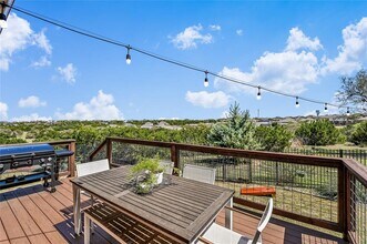 696 Ledge Stone Dr in Austin, TX - Building Photo - Building Photo