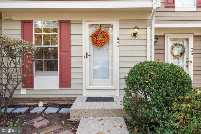 property at 1644 Fieldthorn Dr
