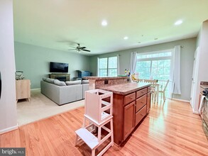 43661 Evening Primrose Ct in California, MD - Building Photo - Building Photo