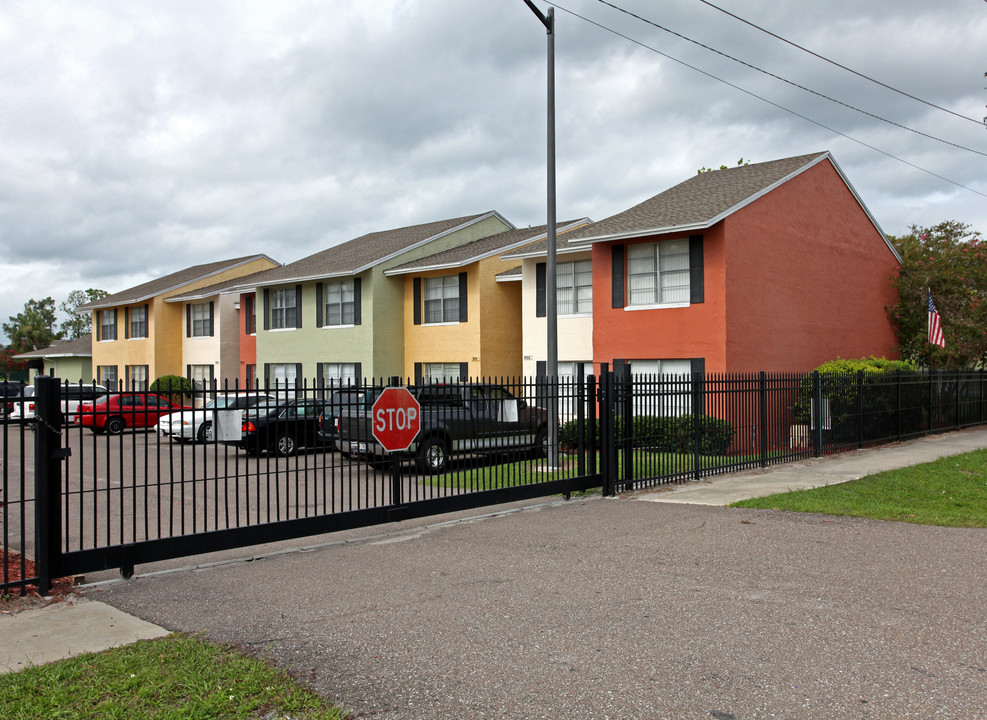 Pacifico Place Apartments in Orlando, FL - Foto de edificio
