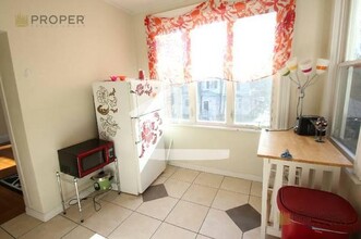 18 Euston St, Unit 4 in Brookline, MA - Building Photo - Building Photo