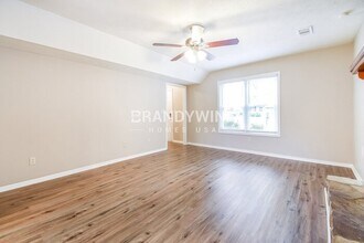 5359 Kemper Pl in Stone Mountain, GA - Foto de edificio - Building Photo