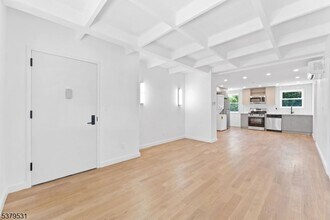 100 Chestnut St in West Orange, NJ - Building Photo - Building Photo