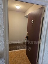 7511 Pitch Pine Cir in Tampa, FL - Building Photo - Building Photo
