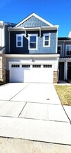 112 Golden Gate Ln in Chapel Hill, NC - Building Photo - Building Photo