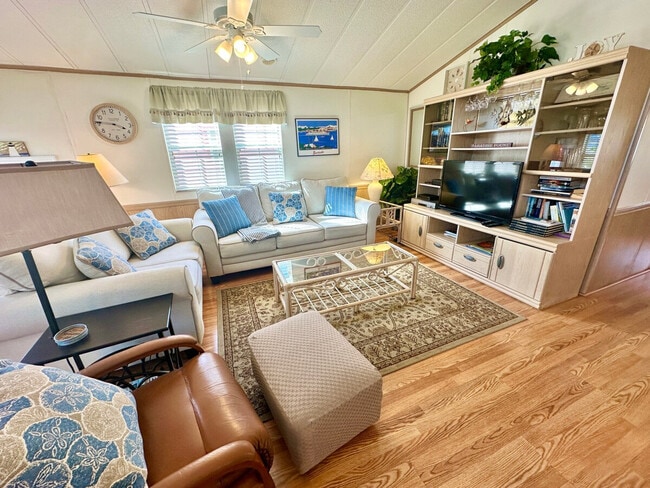 599 Nettles Blvd, Unit SI ID1537504P