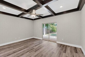 1703 Ash Crescent St in Fort Worth, TX - Building Photo - Building Photo