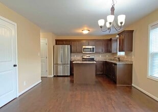 967 Harding Dr in Clarksville, TN - Building Photo - Building Photo