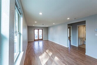 1104 1st St in Galena Park, TX - Building Photo - Building Photo
