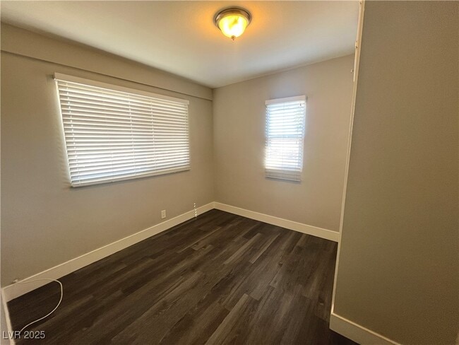 property at 221 S 10th St