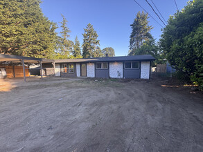 6814 88th St SW in Tacoma, WA - Building Photo - Building Photo