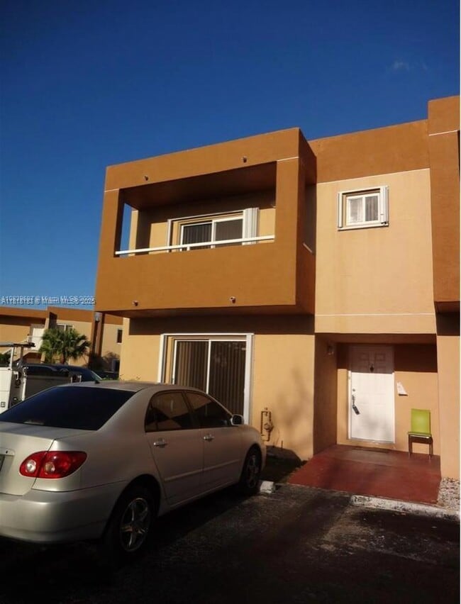 6247 SW 131st Pl in Miami, FL - Building Photo - Building Photo