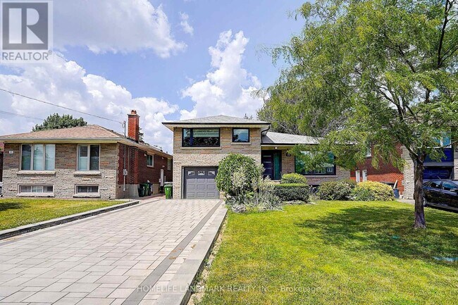 14 Pannahill Rd in Toronto, ON - Building Photo - Building Photo