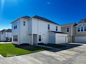 85 Fern Ct in Lake Jackson, TX - Building Photo