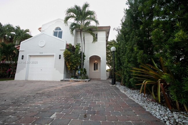 1112 NE 41st Ave in Homestead, FL - Building Photo - Building Photo