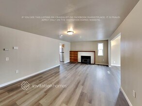 7735 S Mission Dr in Seattle, WA - Foto de edificio - Building Photo