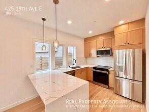 425 19th Ave E in Seattle, WA - Building Photo - Building Photo
