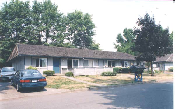 25-255 NW 20th St in Gresham, OR - Foto de edificio - Building Photo