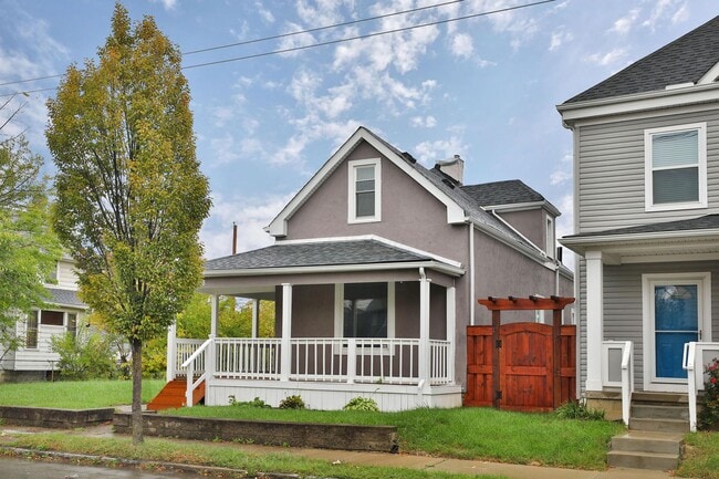 property at 628 E Whittier St
