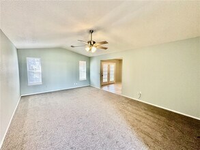 639 E Hwy 264 in Springdale, AR - Building Photo - Building Photo