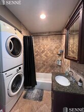 12 Homer St, Unit 3 in Brookline, MA - Foto de edificio - Building Photo