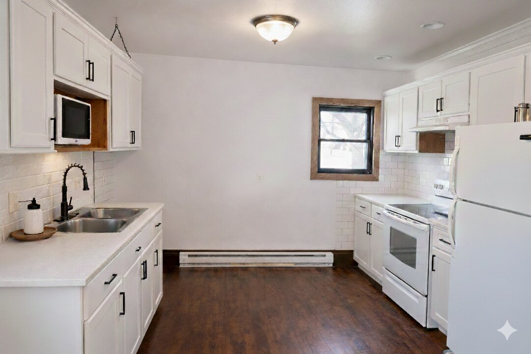 408 State Ave E in Estelline, SD - Foto de edificio