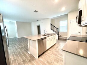 1387 Waverunner Ln in Winter Garden, FL - Building Photo - Building Photo