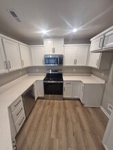 568 Foxhill Dr in Crescent Springs, KY - Building Photo - Building Photo