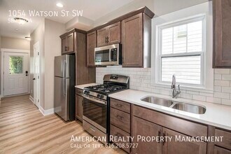 1054 Watson St SW in Grand Rapids, MI - Building Photo - Building Photo