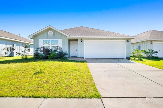 22420 Aleutian Ave in Foley, AL - Foto de edificio - Building Photo