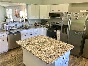 7353 Spring Villas Cir in Orlando, FL - Foto de edificio - Building Photo
