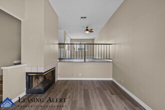 27614 Nugget Dr in Santa Clarita, CA - Building Photo - Building Photo