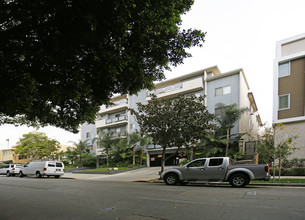 Fuller Apartments in Los Angeles, CA - Building Photo - Building Photo