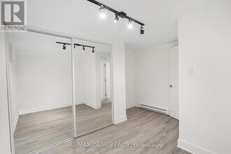 263 Boston Ave in Toronto, ON - Building Photo - Building Photo