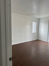 38572 10th Pl E in Palmdale, CA - Building Photo - Building Photo