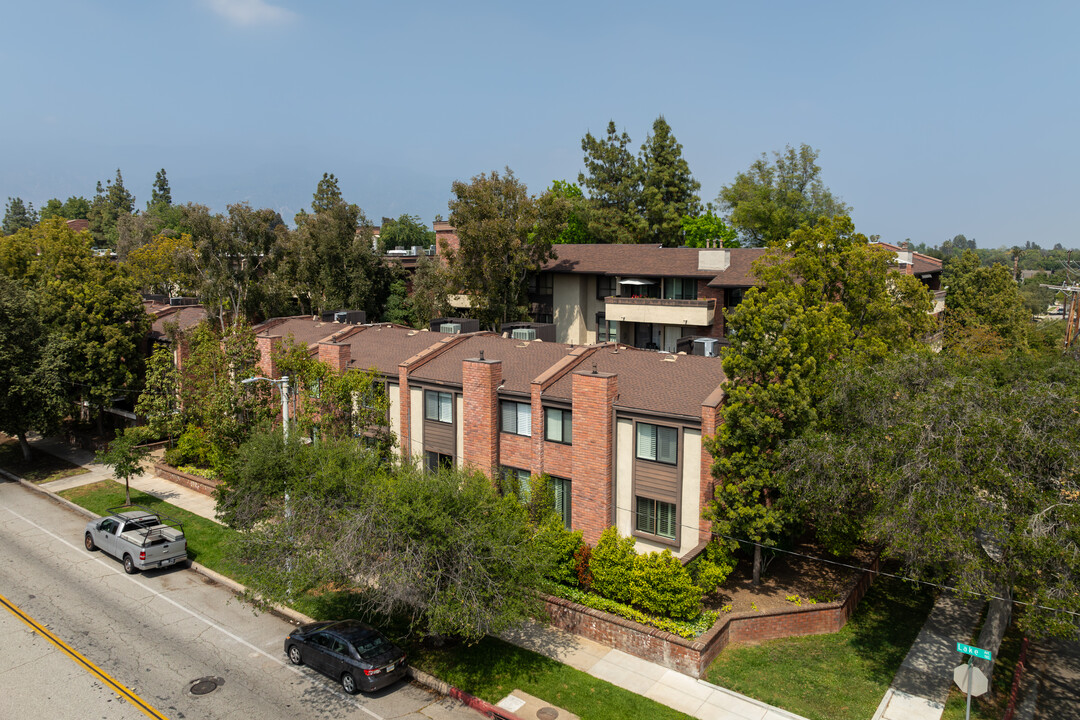 Kay Murphy Condos in Pasadena, CA - Building Photo