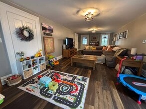 122 Saratoga Ave in Ballston Spa, NY - Building Photo - Building Photo