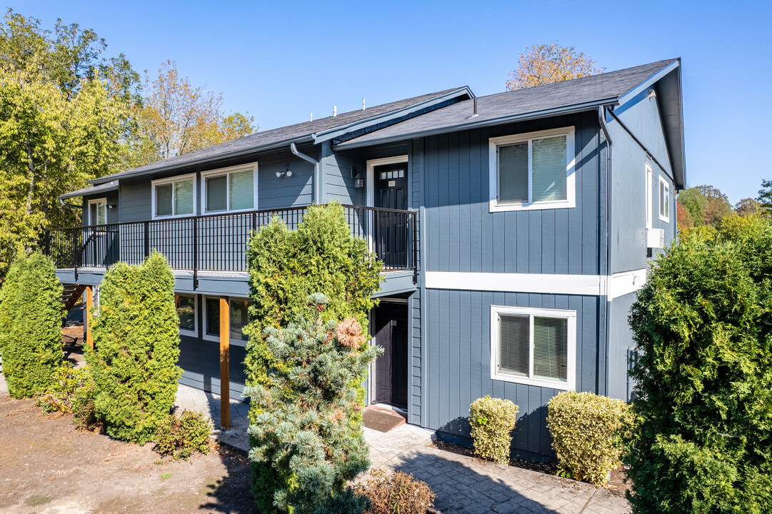 Terra Linda Park Condominiums in Portland, OR - Building Photo