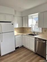 98 Wooster St in Bethel, CT - Building Photo - Building Photo