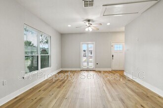 3701 Derbigny St in Metairie, LA - Building Photo - Building Photo