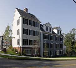 Westwood in Stamford, CT - Foto de edificio - Building Photo