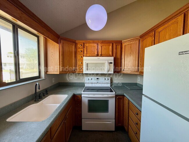 2429 N Seabury Pl in Jacksonville, FL - Building Photo - Building Photo