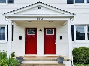 813 Montrose Ave in Charlottesville, VA - Building Photo - Building Photo