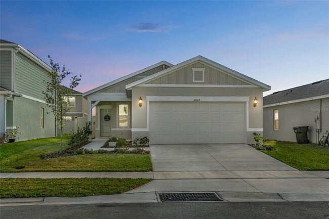 2022 Alluring Ln in Davenport, FL - Foto de edificio - Building Photo
