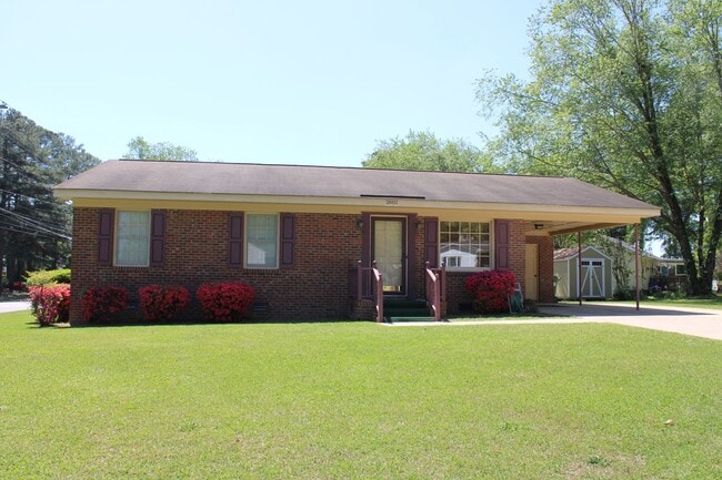 property at 2601 Bayleaf Cir SW