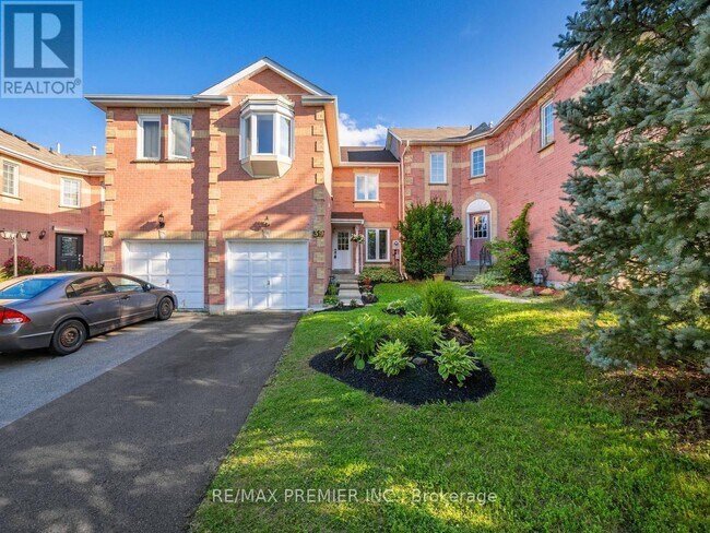 39 Ross Linton Dr in Aurora, ON - Building Photo - Building Photo