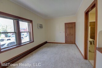 1726 9th St in Moline, IL - Building Photo - Building Photo