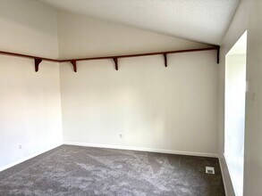 4865 S Espana Ln in Centennial, CO - Building Photo - Building Photo